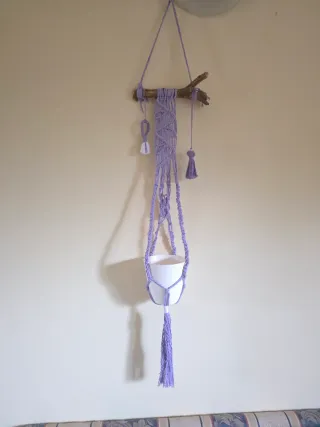 Fioriera sospesa macramè con ramo legno