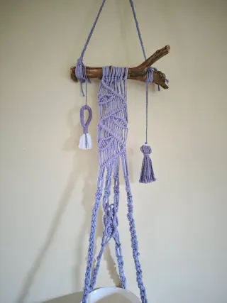 Fioriera sospesa macramè con ramo legno