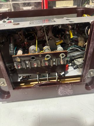 Radios antigua de válvulas Telefunken PANCHITO 58