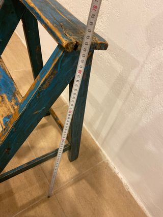 Escalera Antigua Madera Azul