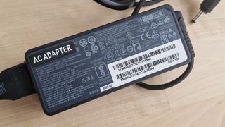 Adaptador corriente enchufe AC Portátil Cargador