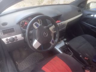 Opel Astra 2005