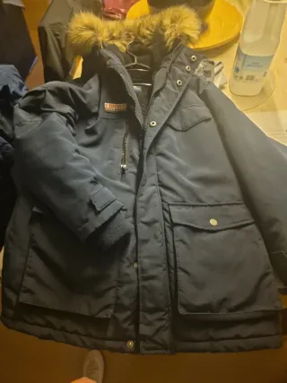 Chaqueta Anorak Azul con Capucha y Pelo