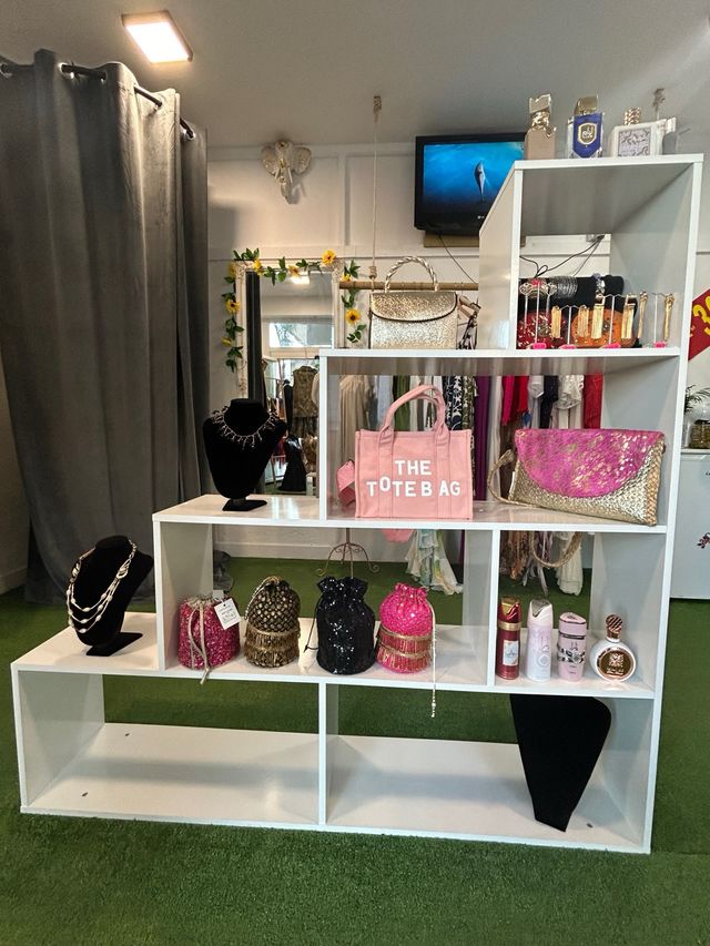 Estantería blanca modular