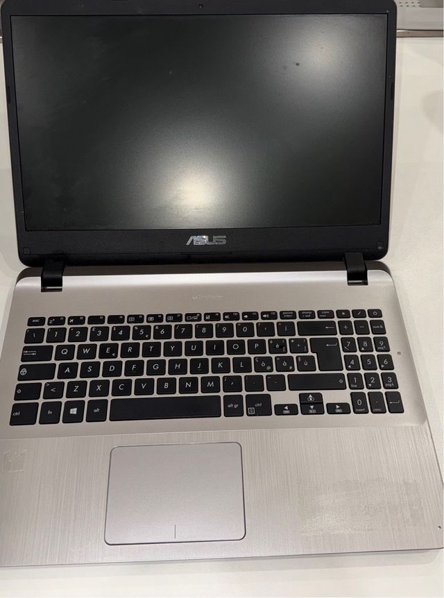 Notebook Asus X507M