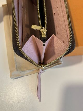 Cartera Louis Vuitton Clémence Marrón