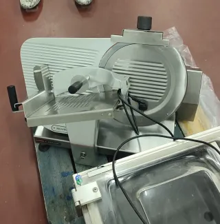 Máquina Cortafiambres Braher