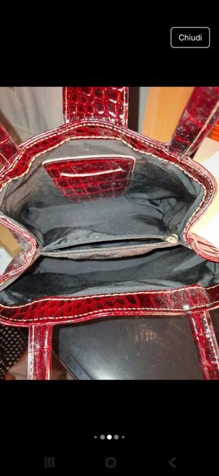 Borsa similpelle effetto coccodrillo bordeaux