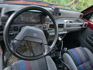 Daihatsu feroza 1993