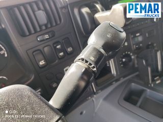 SCANIA P 450 6X2 CAJA CERRADA