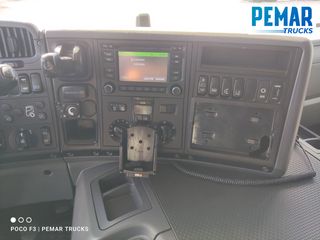SCANIA P 450 6X2 CAJA CERRADA