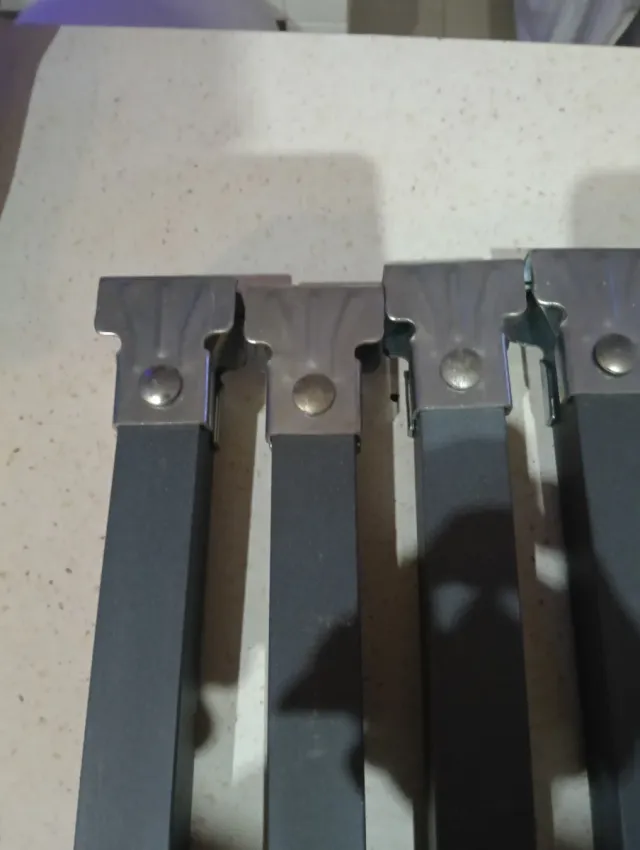 Juego 4 Patas Cama Metal Gris