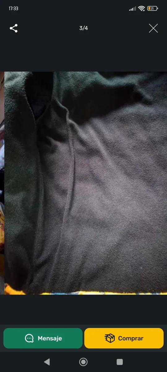 Chaquetón estampado tropical, es una 11-12 años.