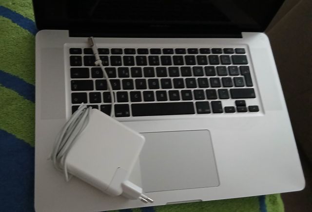 MacBook Pro macOS Sierra 10.12.6