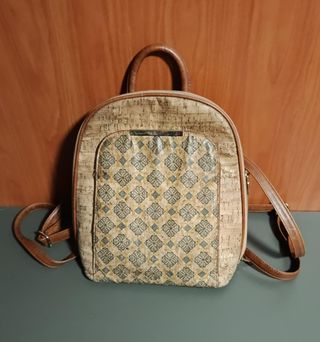 Mochila Beige y Marrón con Diseño