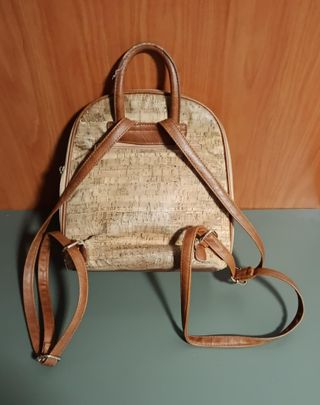 Mochila Beige y Marrón con Diseño