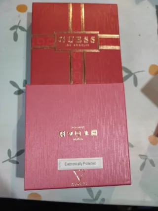 Set GUESS Pulsera Charms y Pendientes Dorado