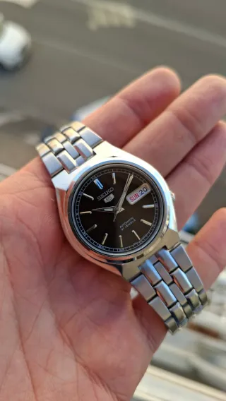 Reloj Seiko 7S26 Automático Marrón Oscuro