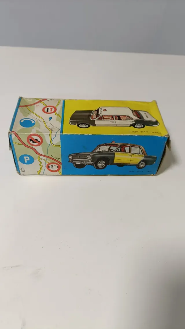 Seat 124 de Gozan con caja.