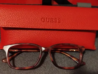 Montura de gafas Guess marrones