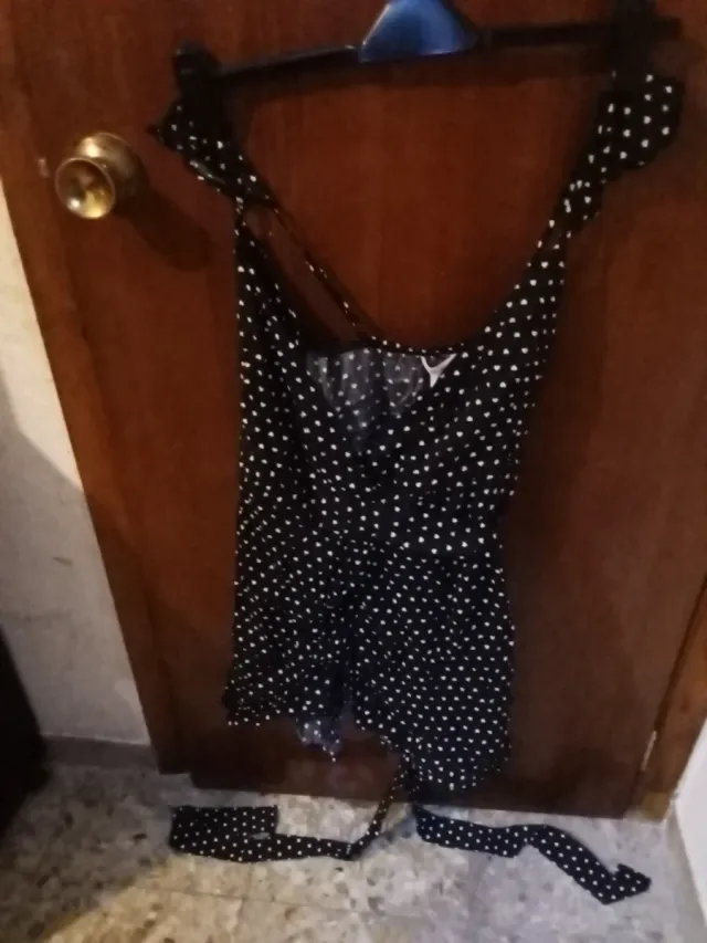 Vestido corto lunares en forma de corazón