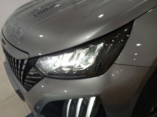 Peugeot 2008 1.2 PureTech Allure