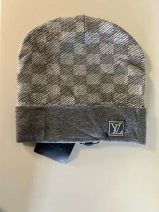 Cappellino Grigio Invernale