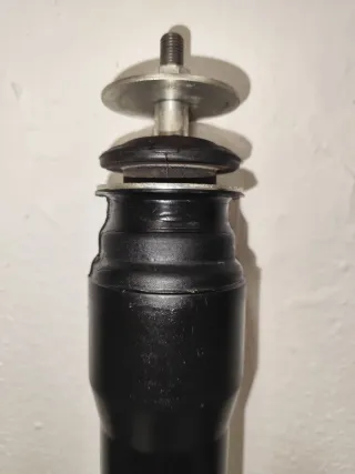 Amortiguador Trasero Toyota 48530-0DJ70