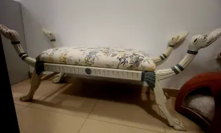 Banco pie de cama floral