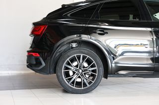AUDI Q5 Sportback 40TDI Quattro-Ultra Black Line S