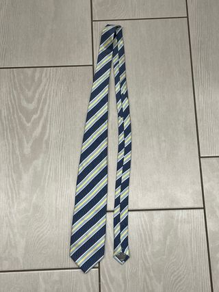 Cravatta Hugo Boss a righe