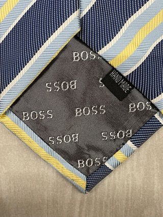 Cravatta Hugo Boss a righe