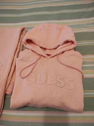 Conjunto chándal Guess mujer rosa