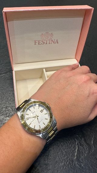 Reloj Festina bicolor (oro y plata)