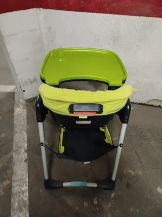 Trona de bebé plegable