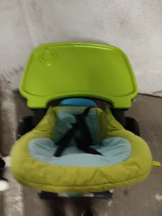 Trona de bebé plegable