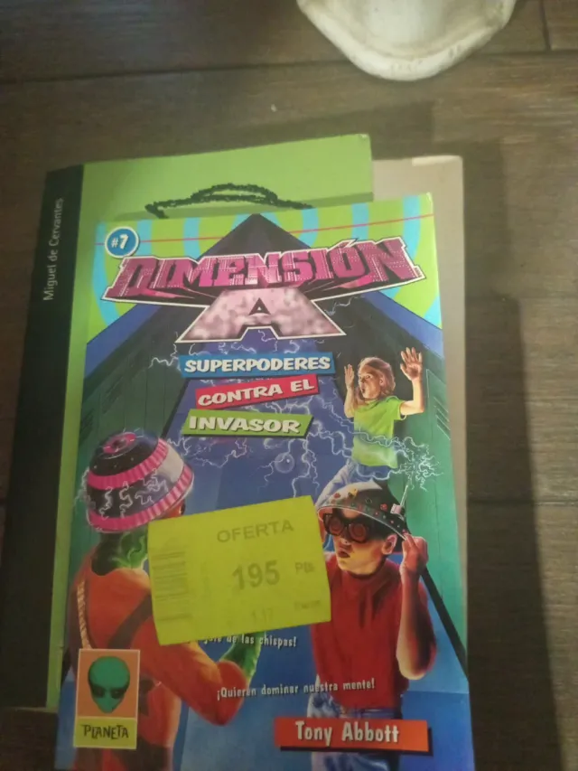 Superpoderes Contra el Invasor