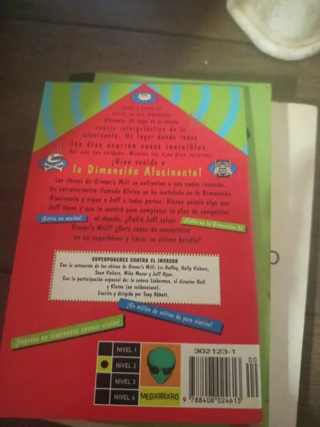 Superpoderes Contra el Invasor