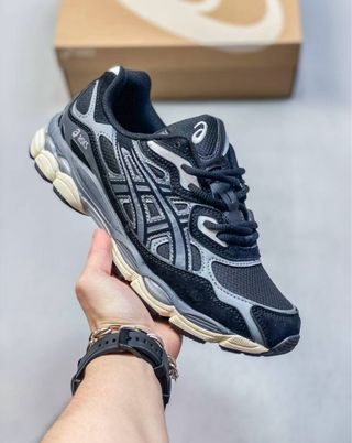 Asics GEL-NYC Black Silver - ¡Nuevas a Estrenar!