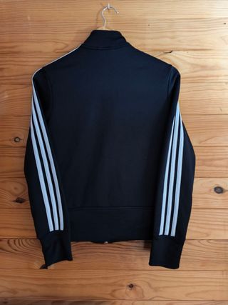 Sudadera Adidas Color Negro y Blanco Talla XS.