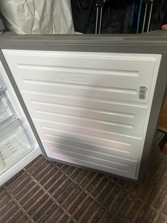 Nevera Cecotec Bolero 292 inox