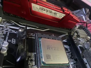 PLACA BASE CON COMPONENTES