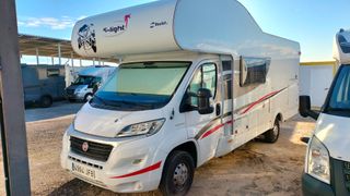 Autocaravana de ocasión Sun Light Capron A70 6 pla