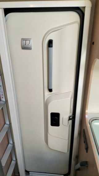 Autocaravana de ocasión Sun Light Capron A70 6 pla