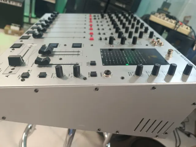 BEHRINGER DX 1000 Mesa DJ Audio Profesional mixer