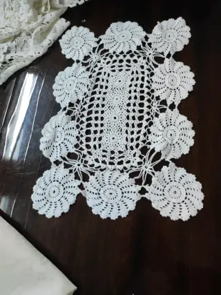 Tapetes de ganchillo hechos a mano los tres por 10