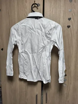 Camisa de niña blanca con pajarita