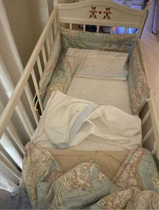 Cuna bebé blanca con ositos