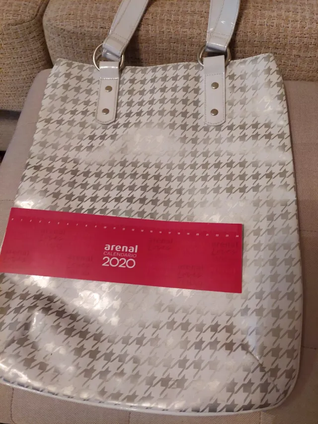 Bolso de hombro Breska plastificado