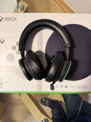 Xbox Series S + WD512 + Cuffie BT (REGALO)